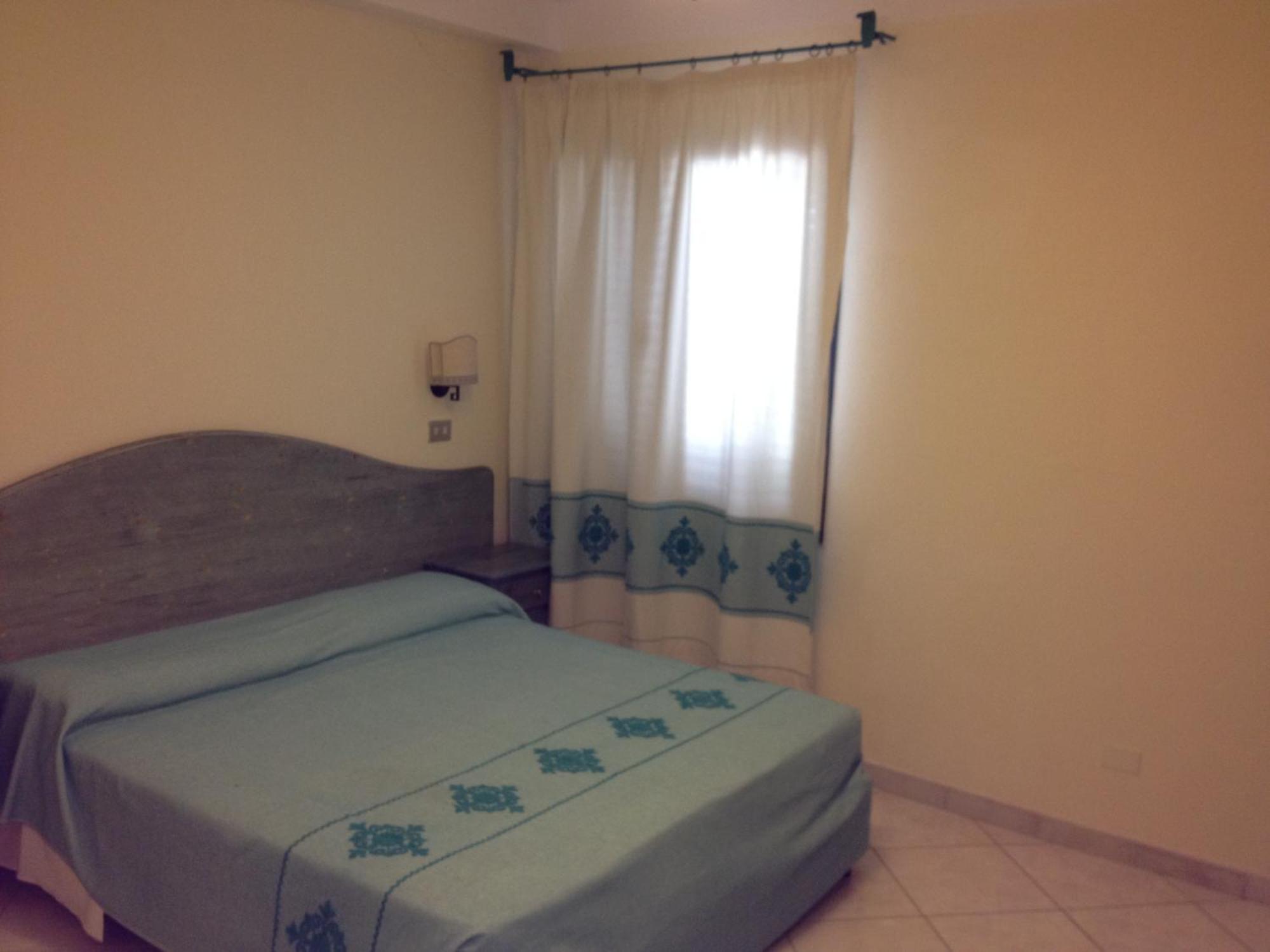 Residence Marina Palace Orosei Ngoại thất bức ảnh