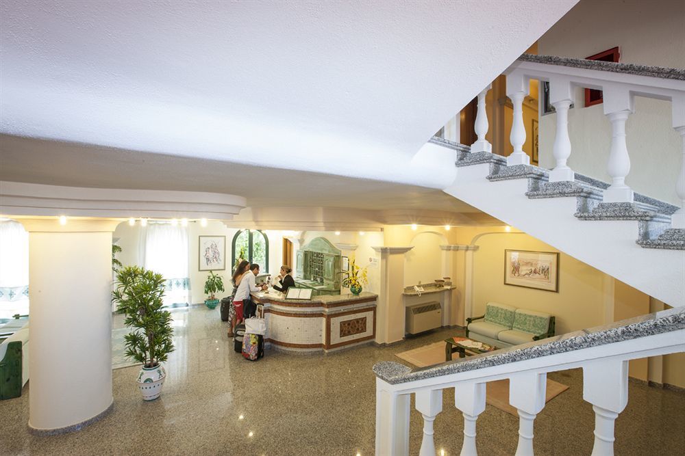 Residence Marina Palace Orosei Ngoại thất bức ảnh